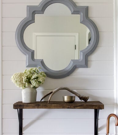 modern farmhouse foyer