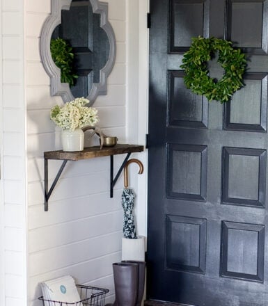 modern farmhouse foyer