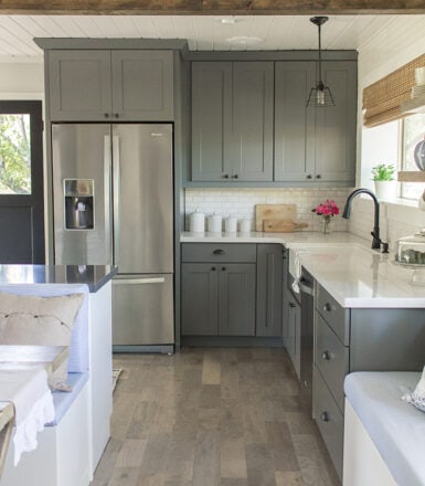 modern farmhouse kitchen