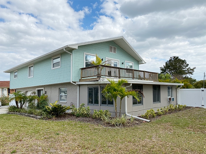 largo beach house