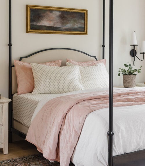 pink master bedroom design