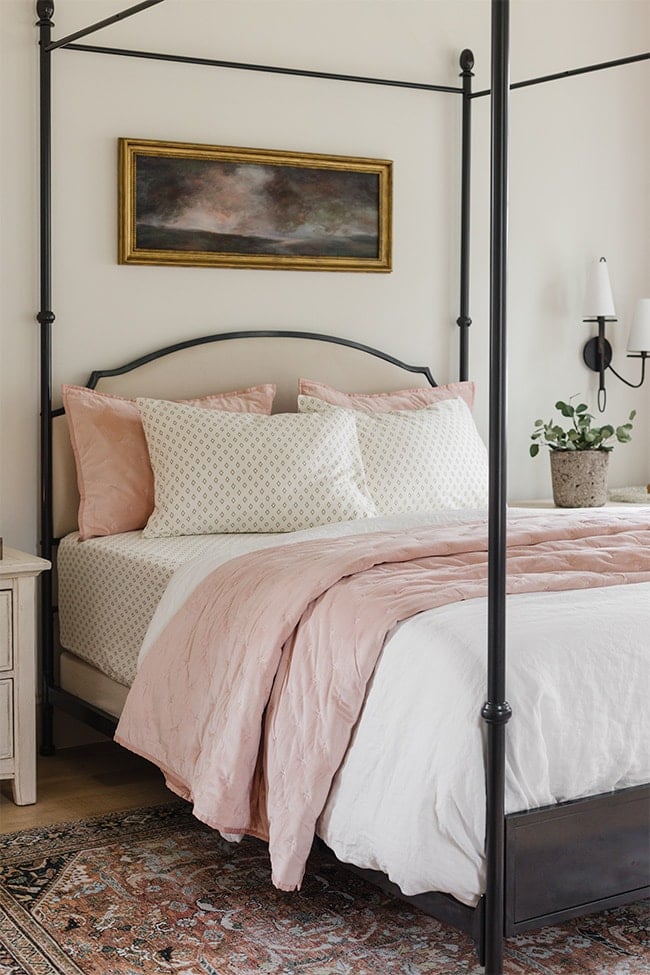 pink master bedroom design