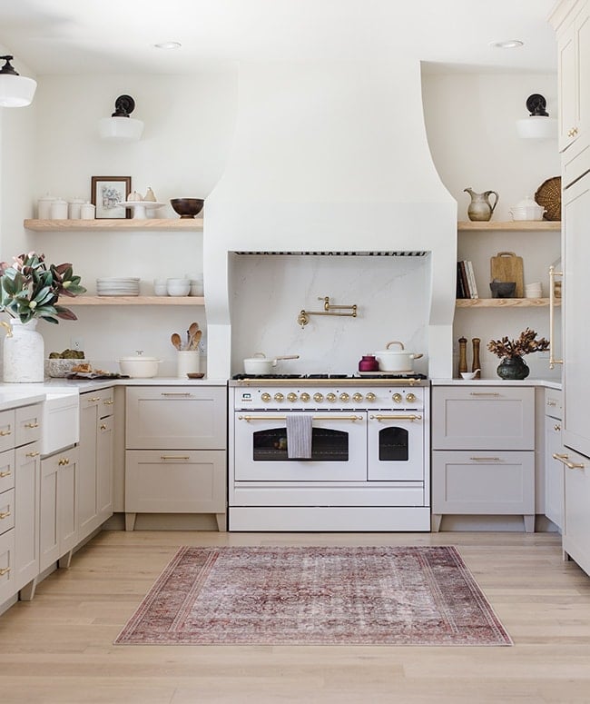 How we organized our kitchen drawers and cabinets - Jenna Sue Design