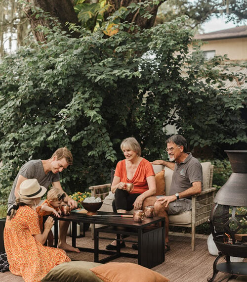 fall patio decorating