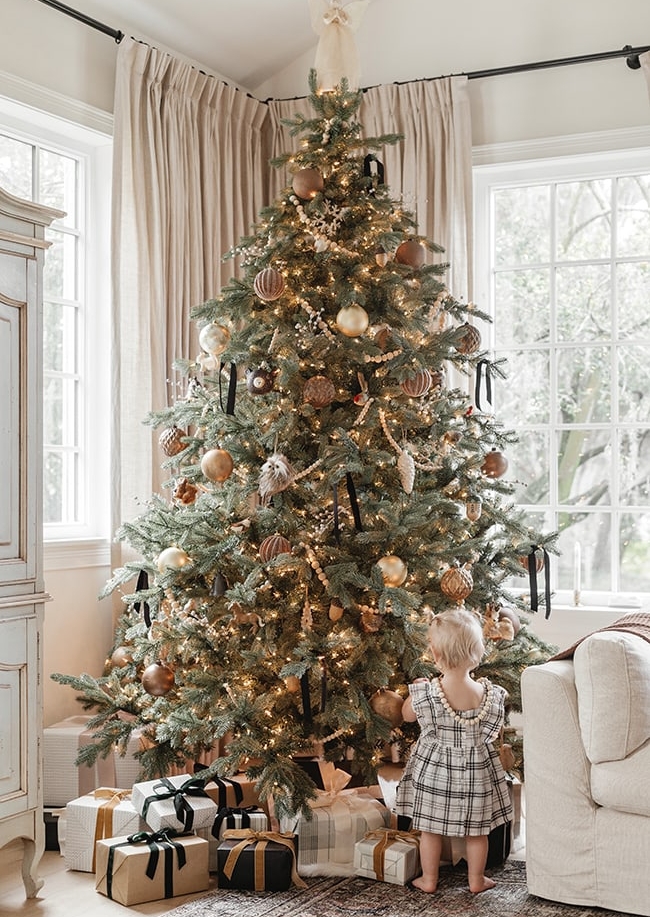 christmas tree decor