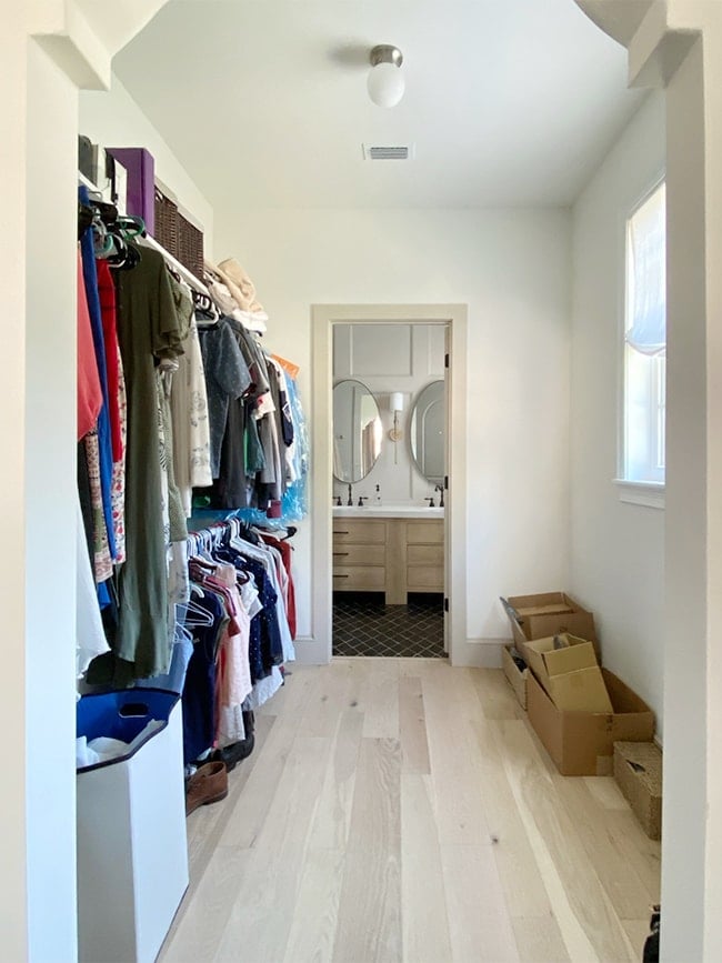 walk in closet in the bathroom = perfection