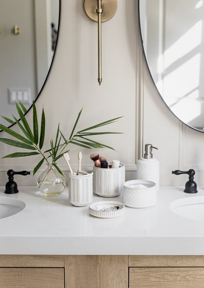 ceramic bathroom set