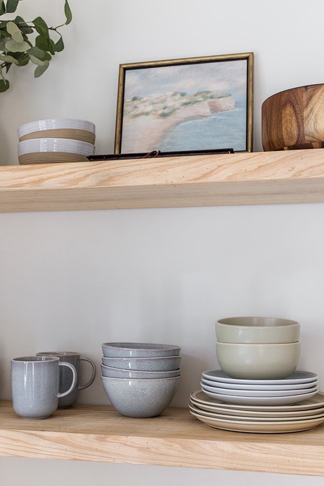 5 tips and tricks to style open shelving — Sunny Circle Studio