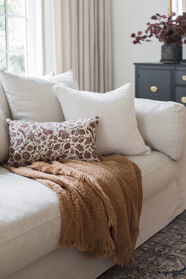 Fall Throw Pillow + Blanket Roundup - Jenna Sue Design