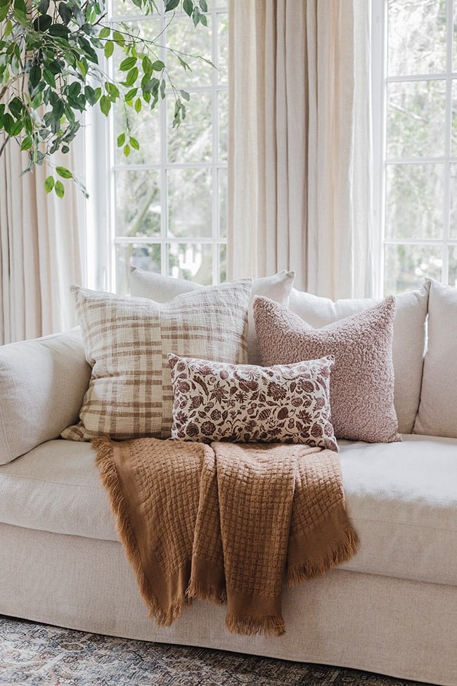 Cozy Throw Pillow & Blanket Combos We Love from Our Fall Collection