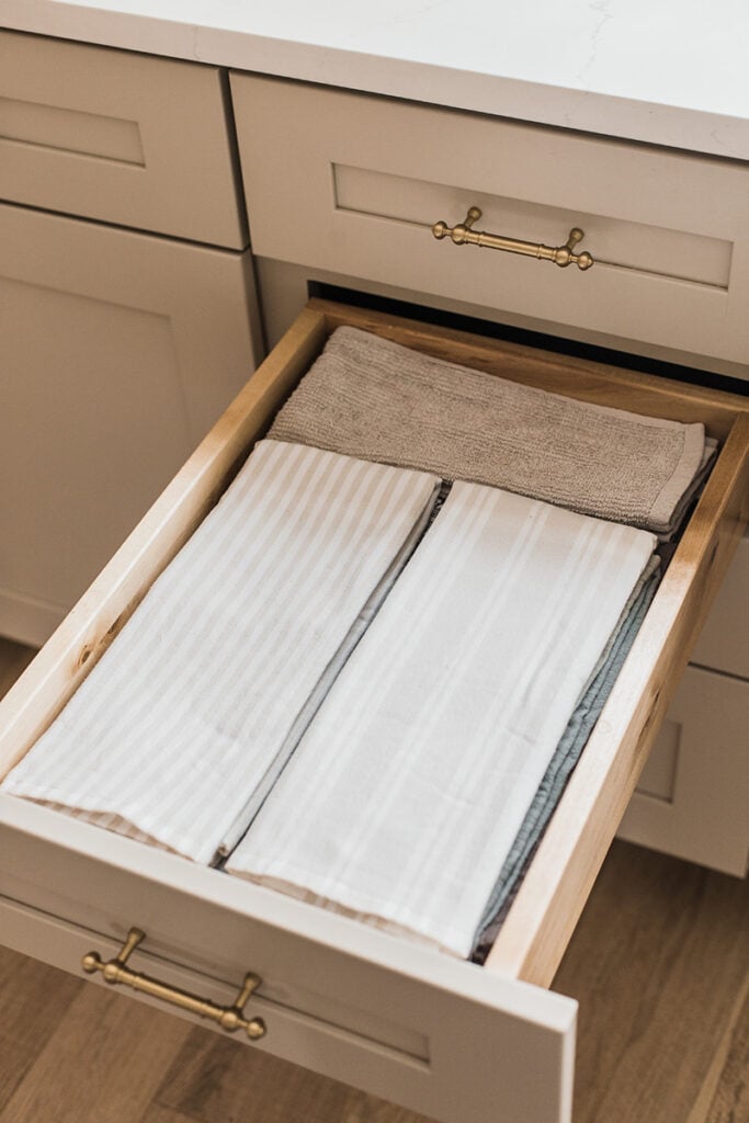 Wood K-Cup Drawer Insert for an 18 Base Cabinet