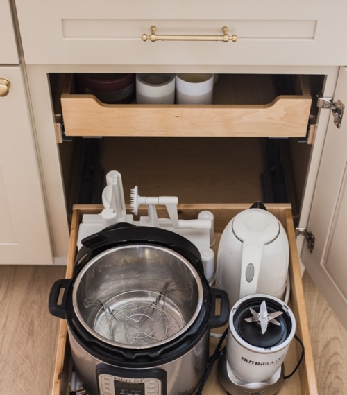 cropped-kitchen-drawer-organization.jpg