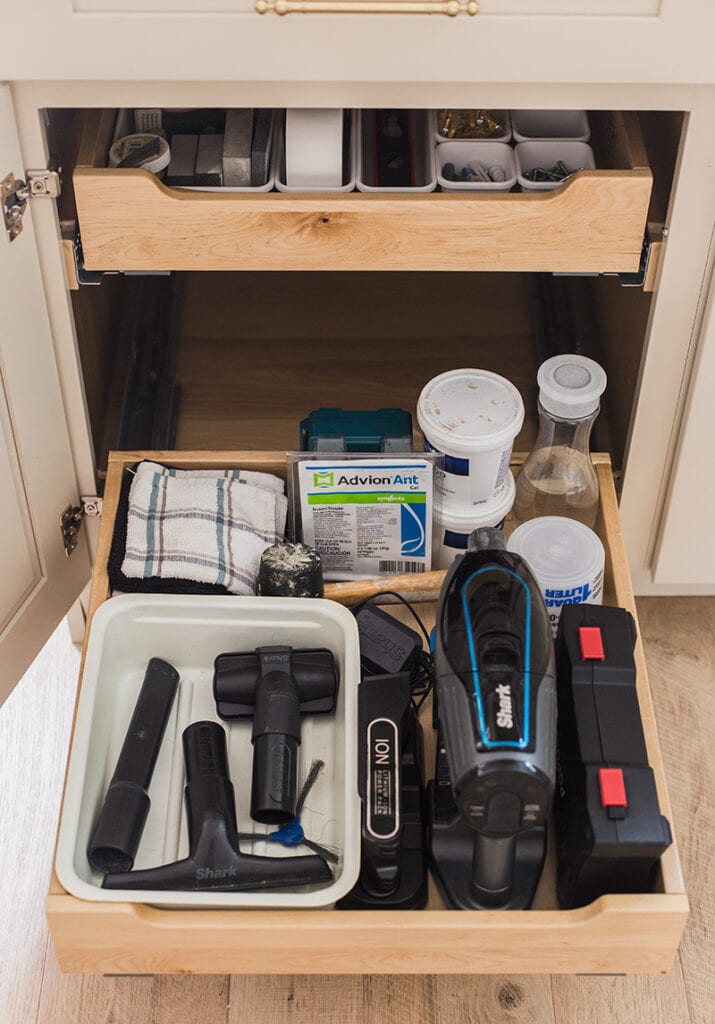 pull out cabinet drawer organization