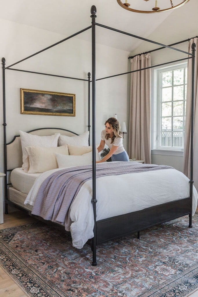 how to style a bed like a pro