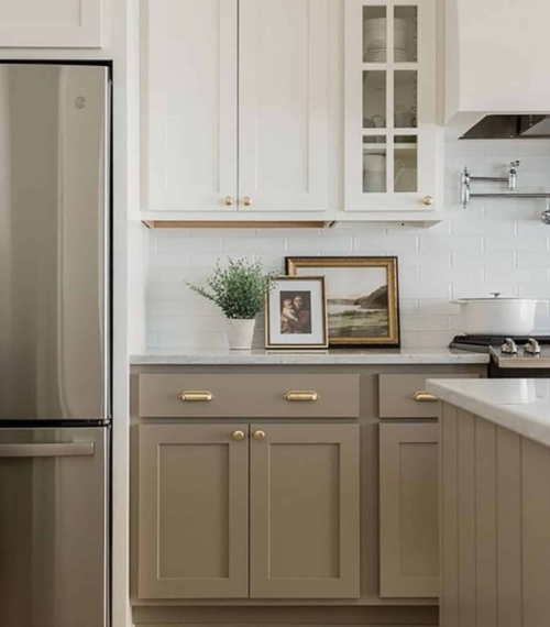cropped-two-toned-kitchen.jpg