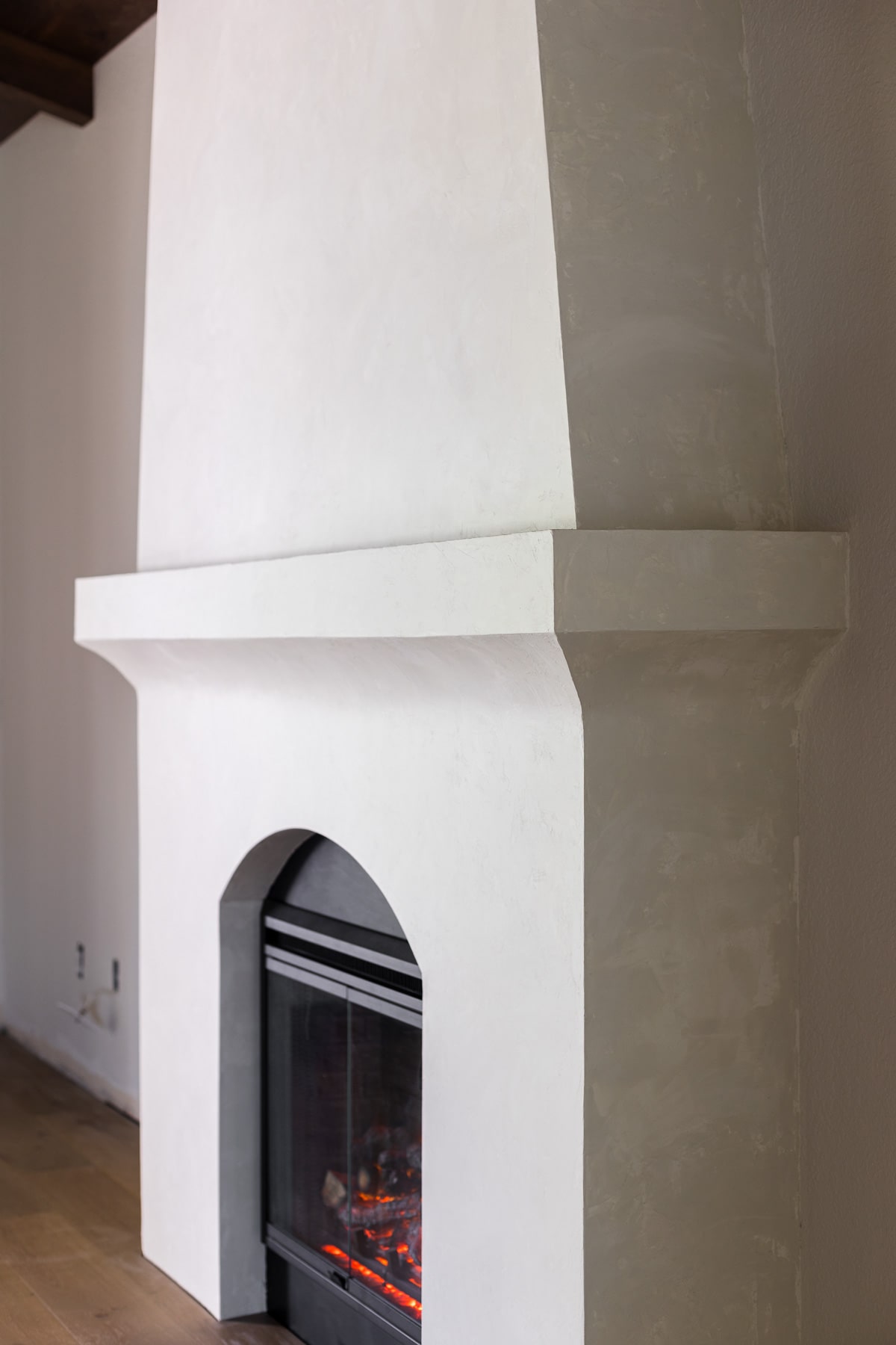 venetian plaster stone fireplace