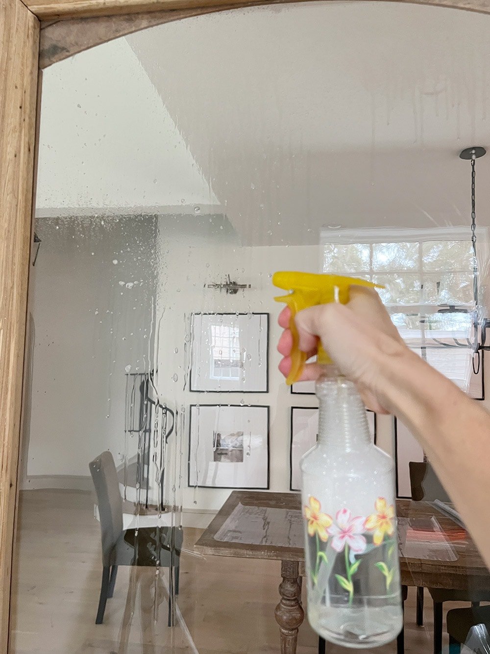 water bottle spraying door