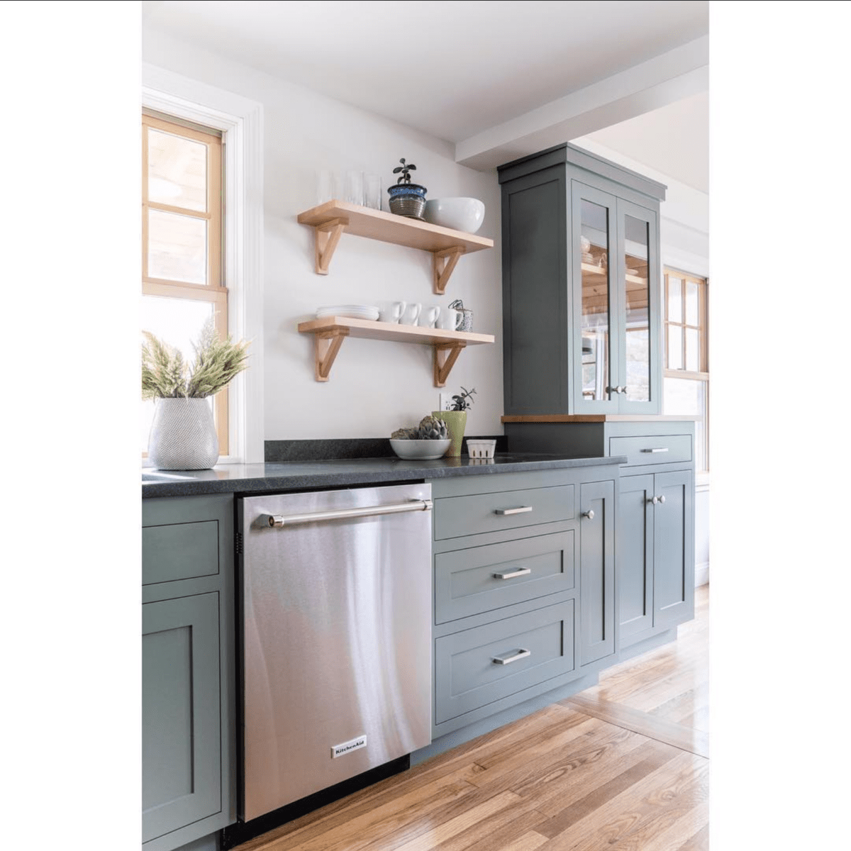 sherwin williams retreat kitchen cabinets