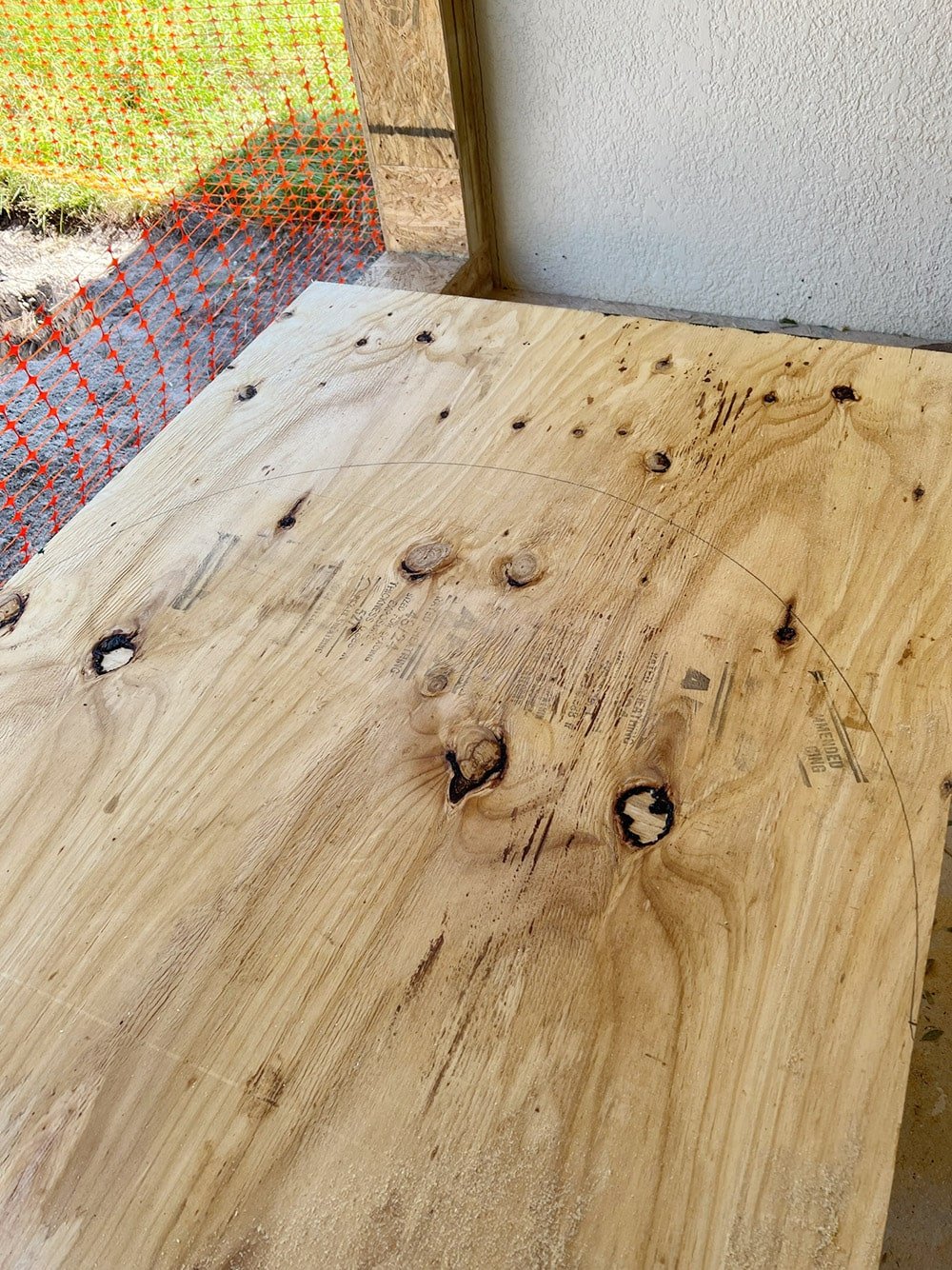 tracing arch onto plywood