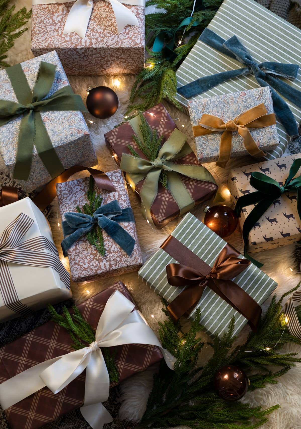 14 Eco-Friendly Gift Wrap Ideas to Wow Everyone This Holiday