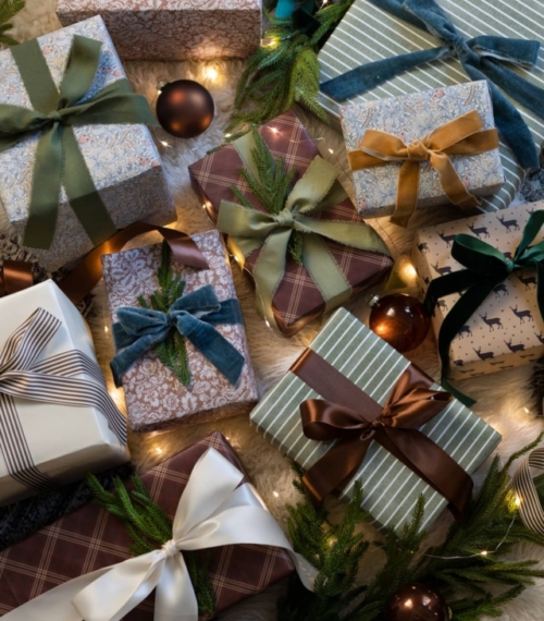 cropped-HolidayGiftWrap.jpg