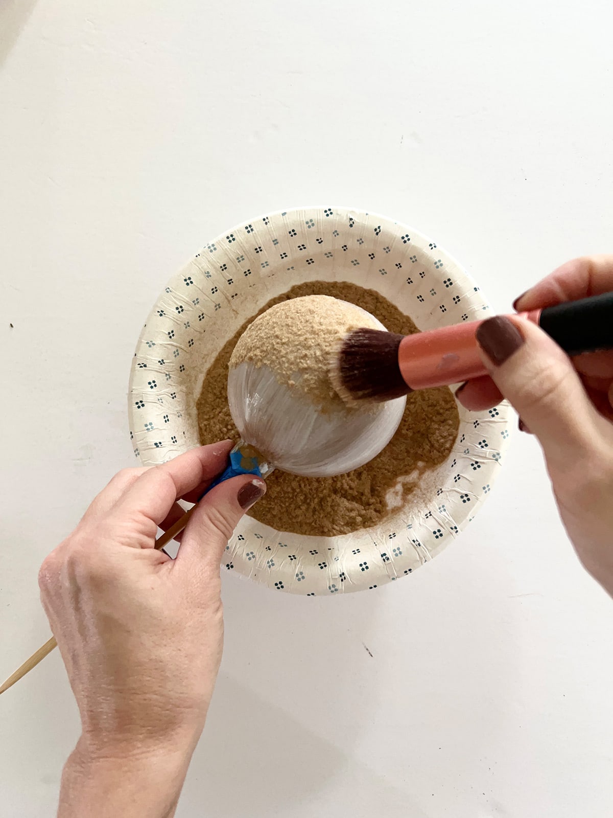 flocking a christmas ornament with velvet flocking fiber