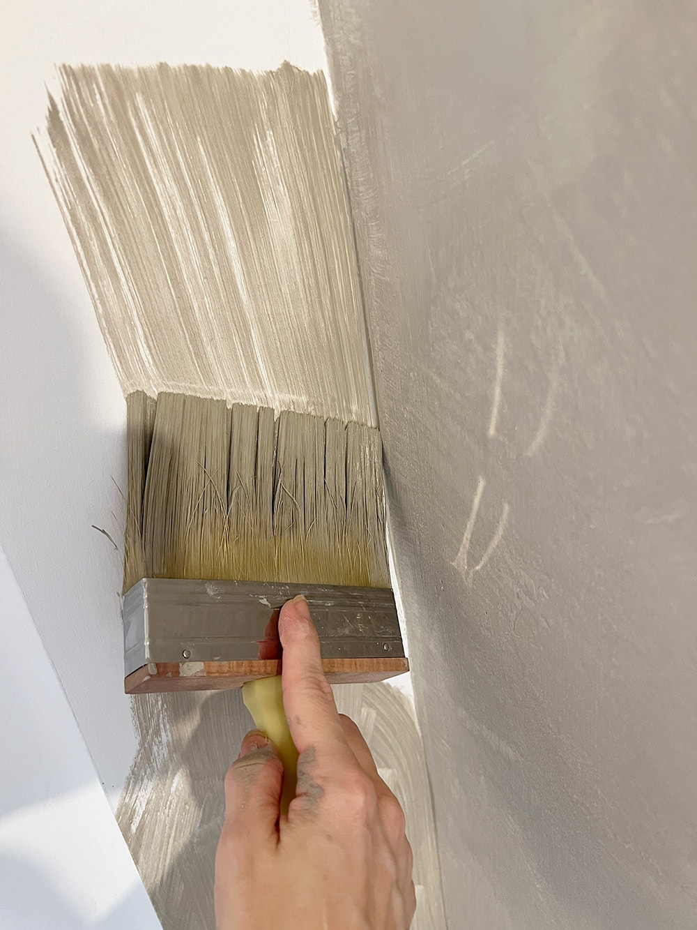 cutting in wall edge with limewash paint