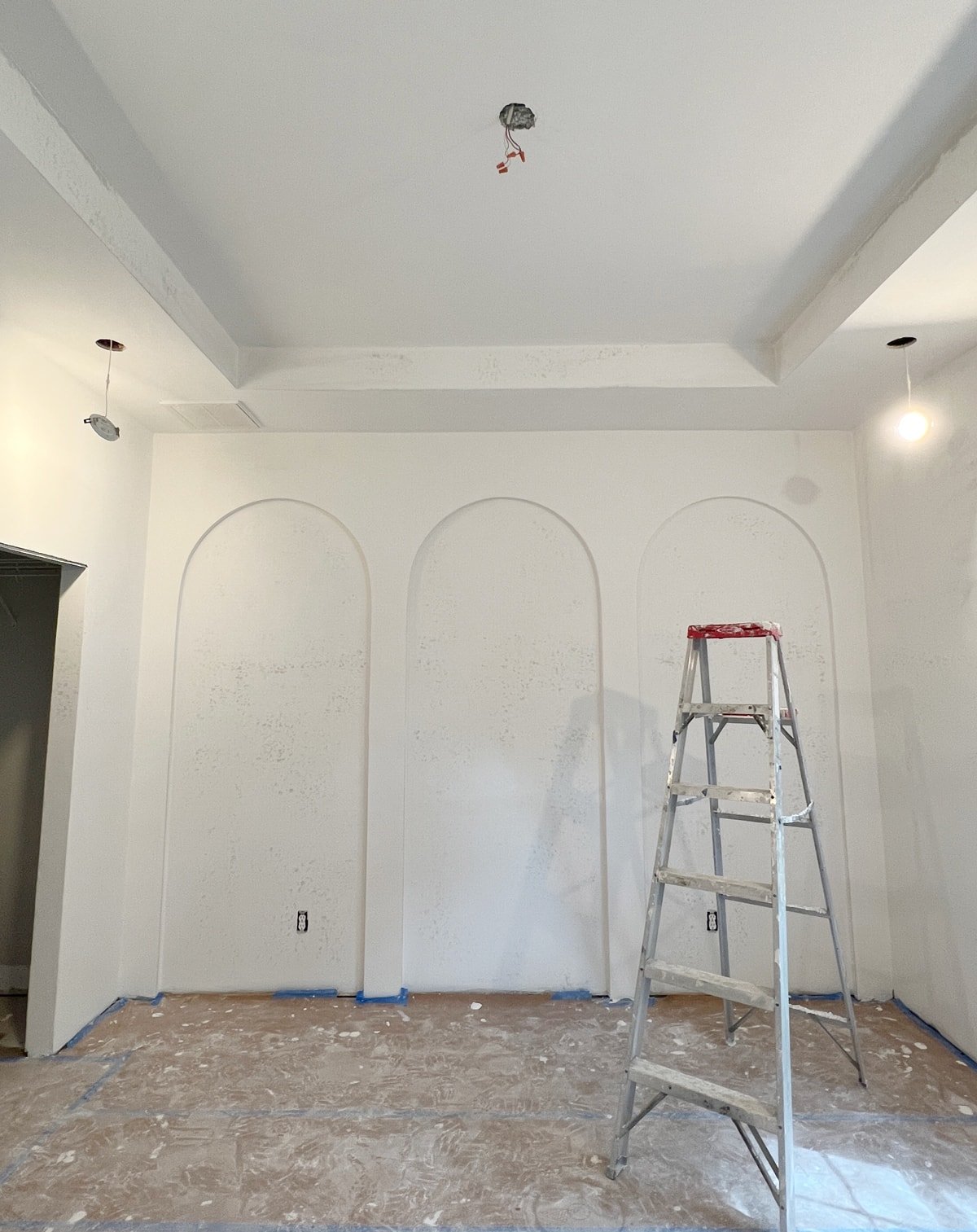 diy bedroom drywall arches tutorial and skim coating