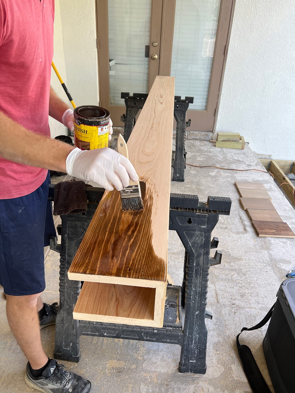 staining wood beam minwax special walnut