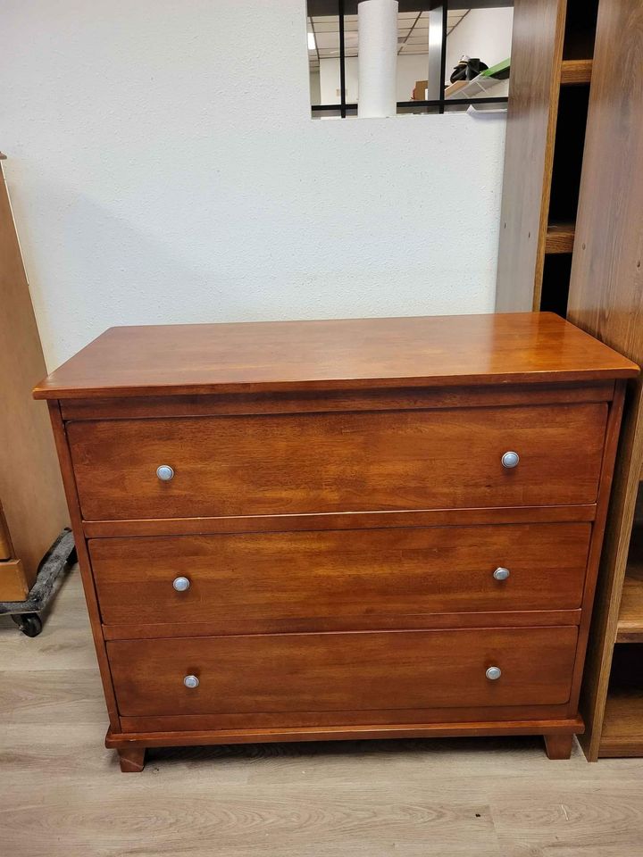 vanity dresser