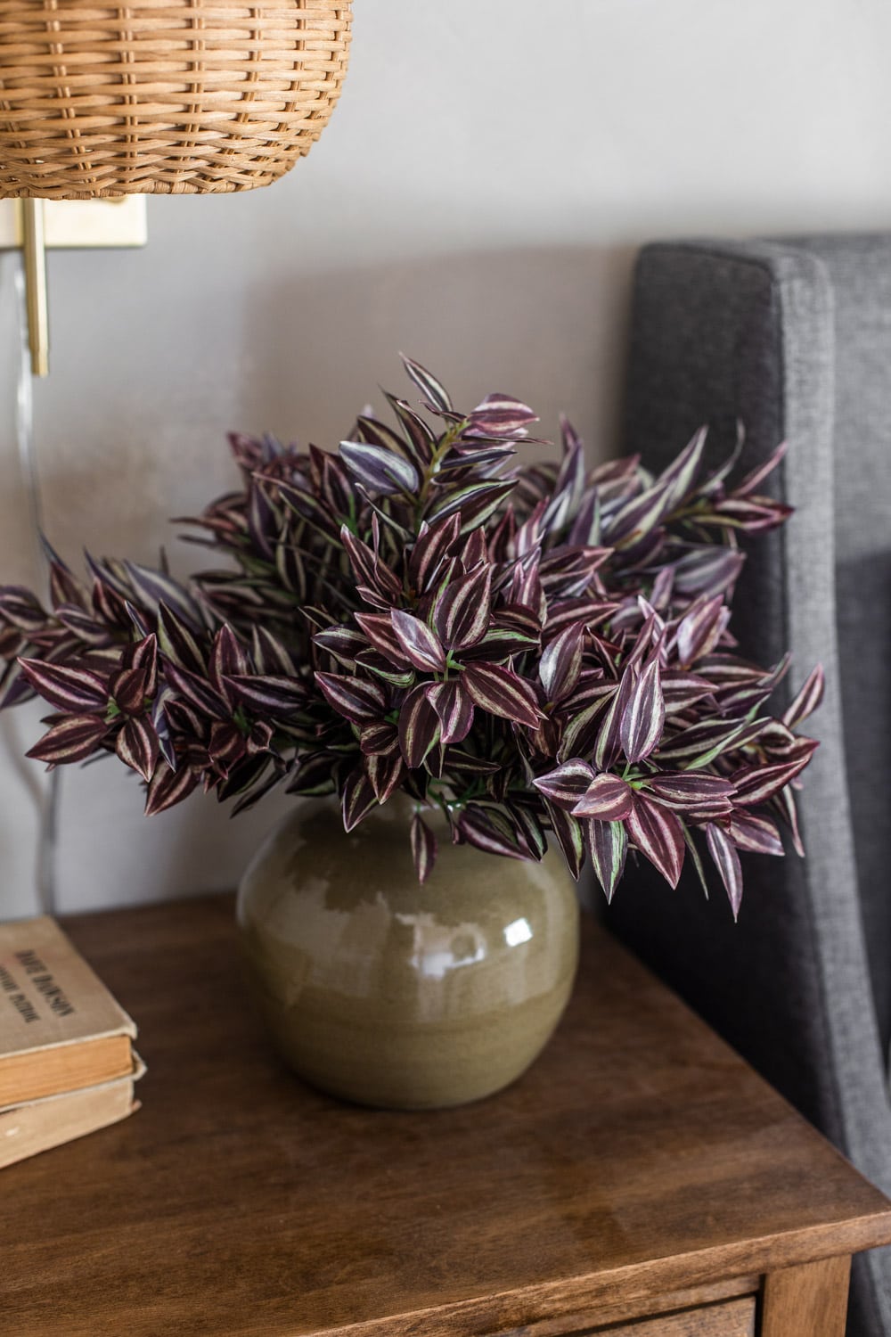 faux mini jew pick purple greenery in vase 