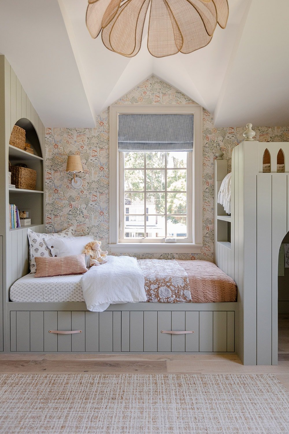 cottage kids bedroom inspiration with wallpaper