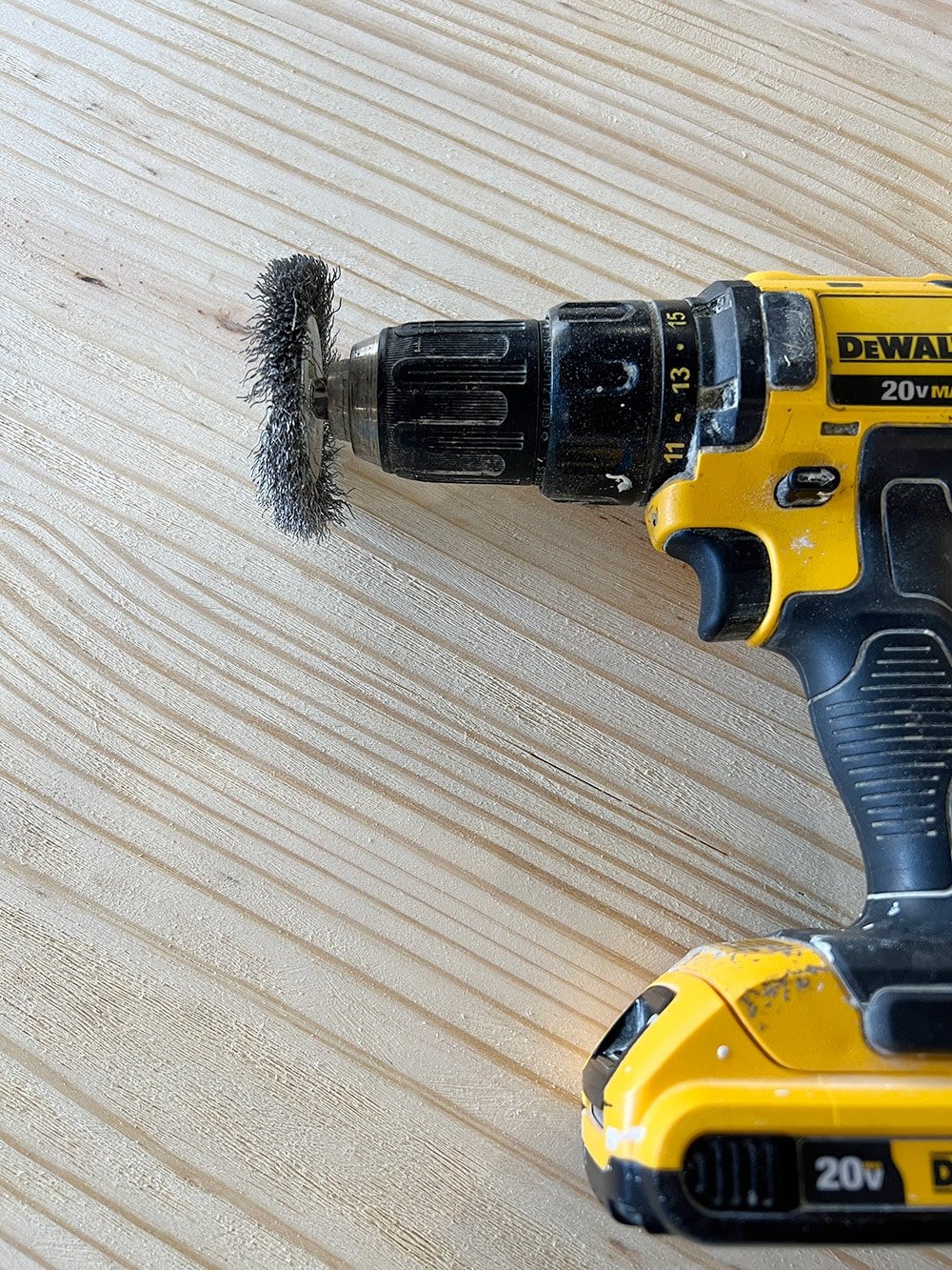 diy aged wood wire brush