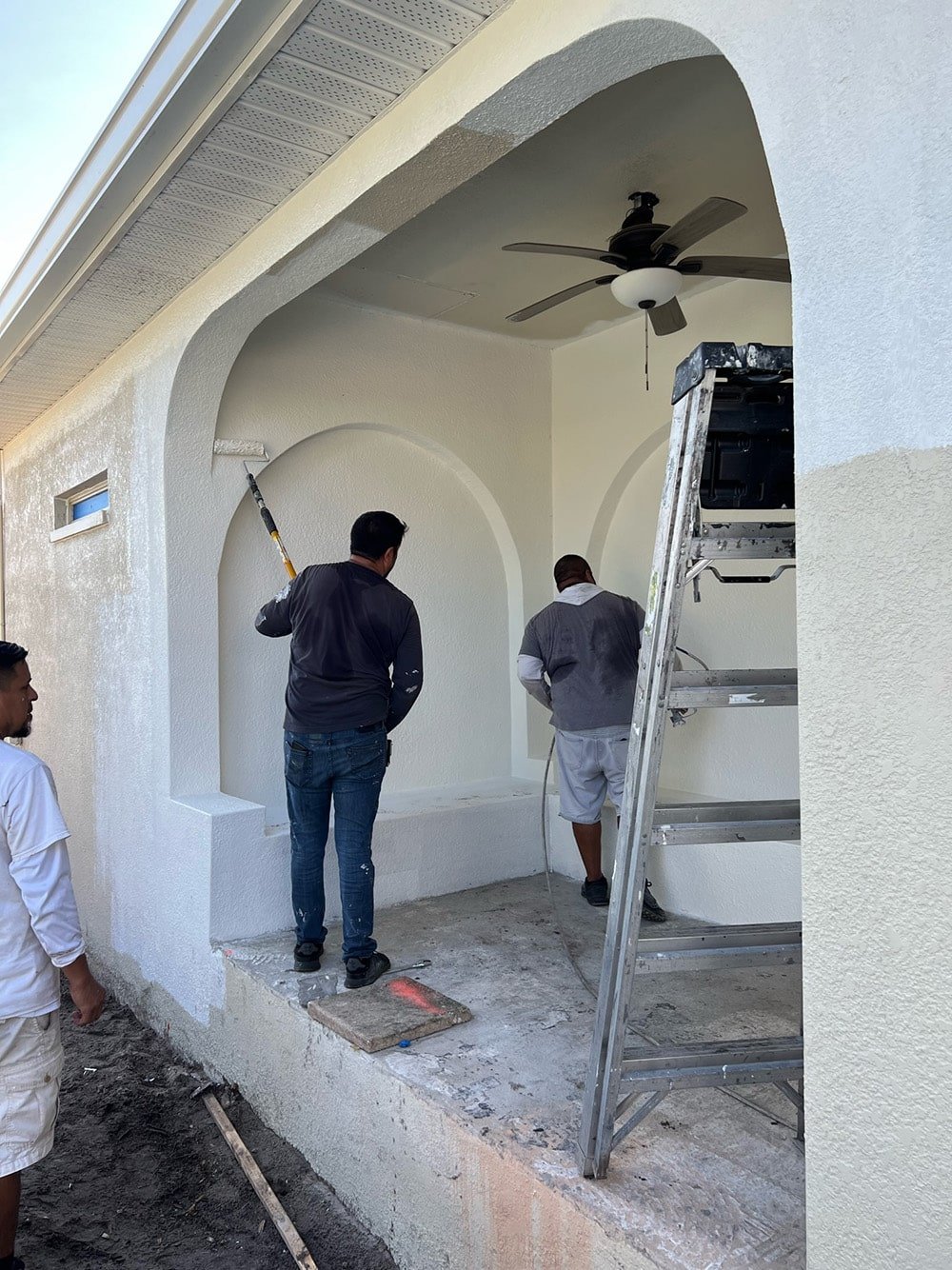 sw alabaster stucco porch with diy arches