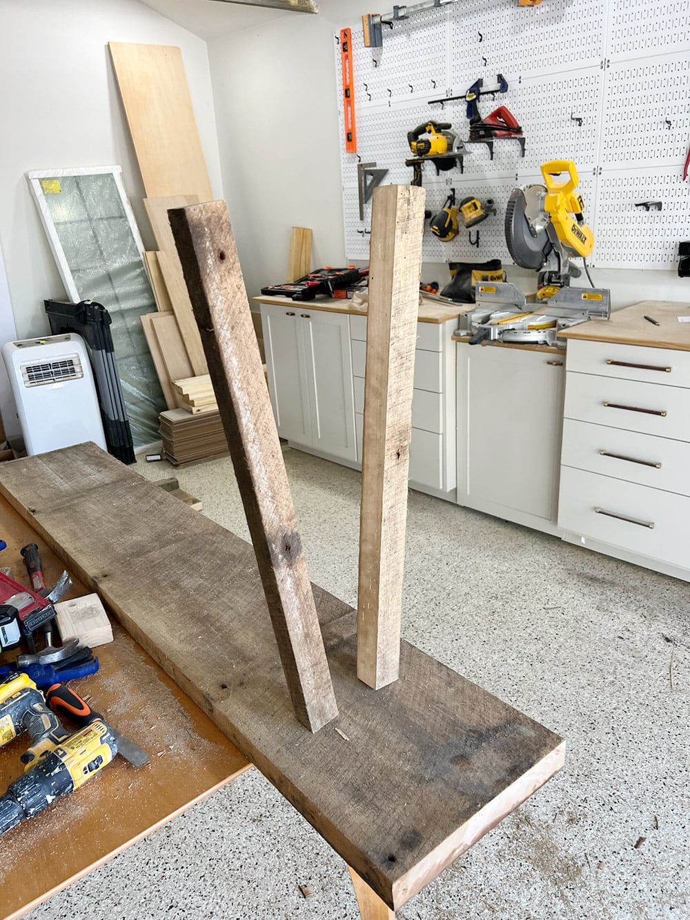 Pallet wood console table discount