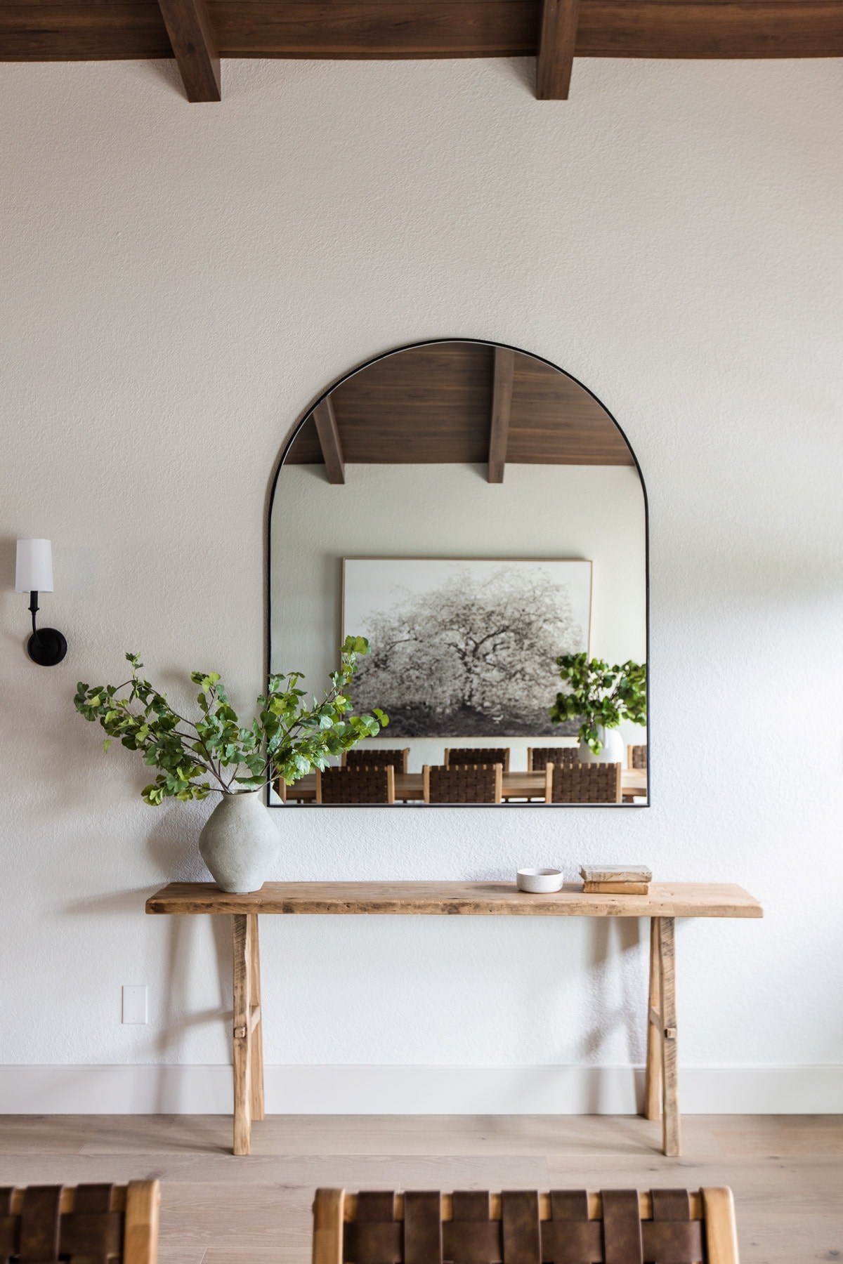 diy rustic wood console table with arched mirror