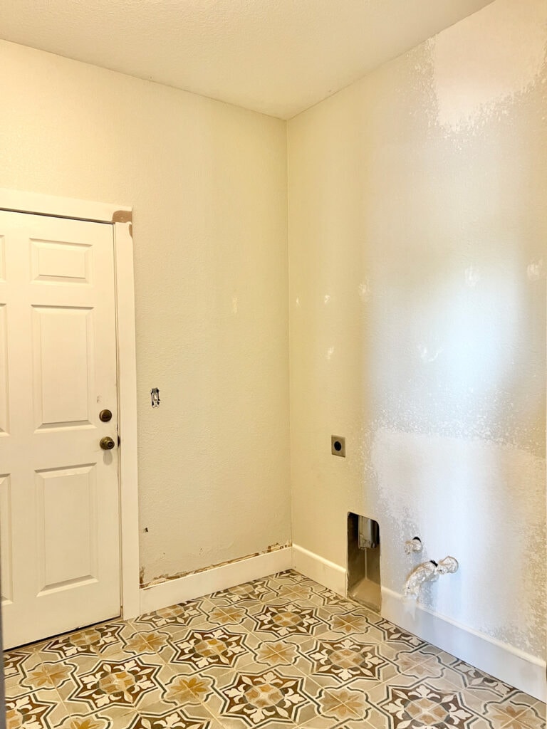 The Hacienda Laundry Room Reveal - Jenna Sue Design