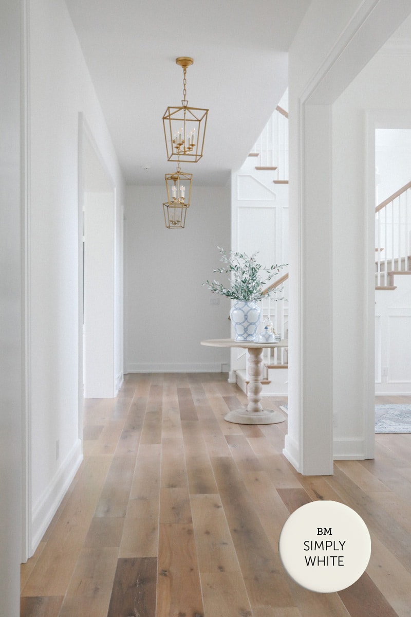 benjamin moore simply white walls in a hallway