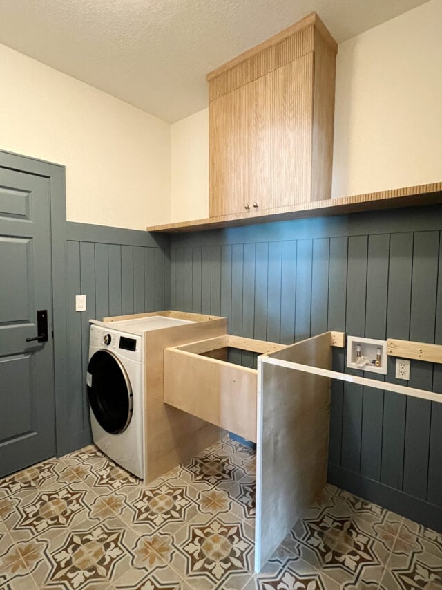 The Hacienda Laundry Room Reveal - Jenna Sue Design