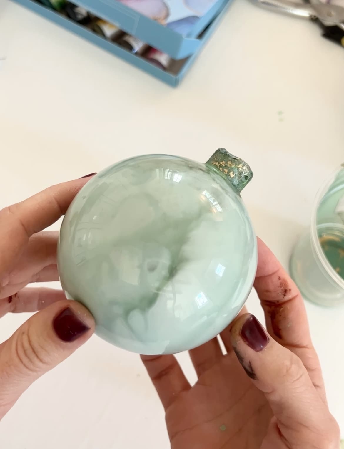 diy alcohol ink ornament tutorial