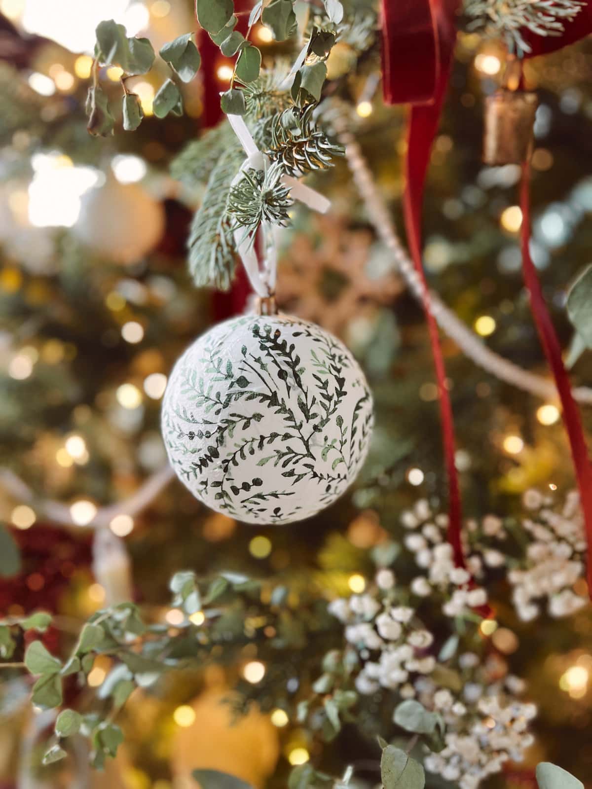 christmas tree with diy decoupage ornaments