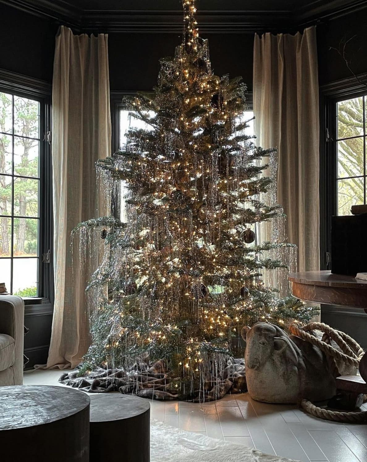 40 Best Christmas Tree Trends & Decorating Ideas for 2023