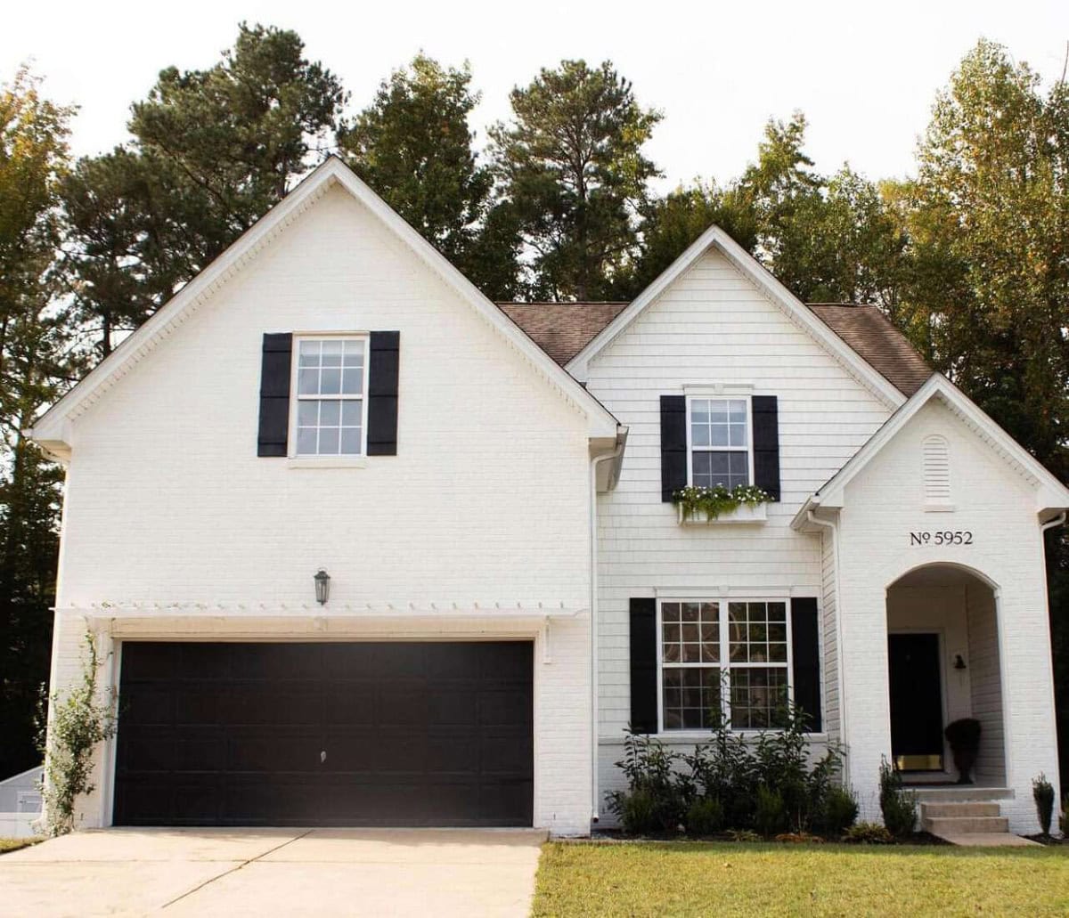 benjamin moore swiss coffee exterior