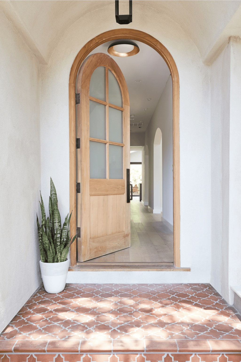 The Modern Spanish Style Home: Interior Design + Decor Ideas - Jenna ...