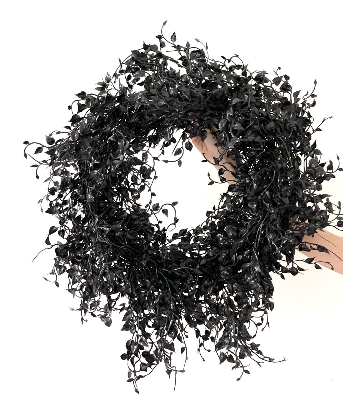 diy black ivy halloween wreath