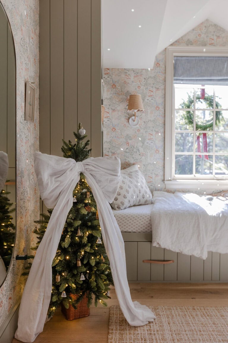 Christmas Tree Decorating Ideas + Trends for 2025 - Jenna Sue Design
