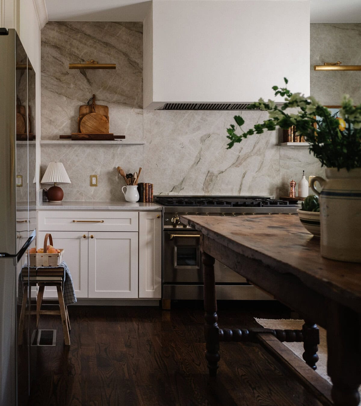 quartzite kitchen backsplash wall