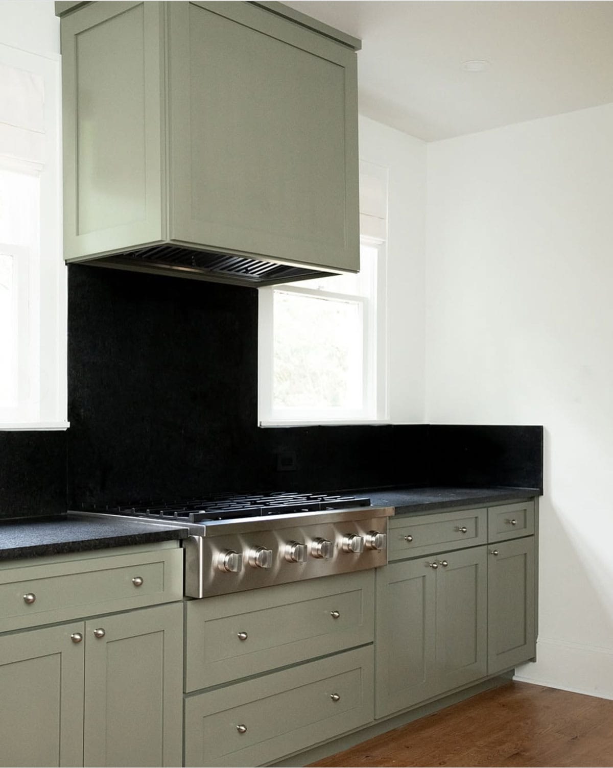 benjamin moore tate olive