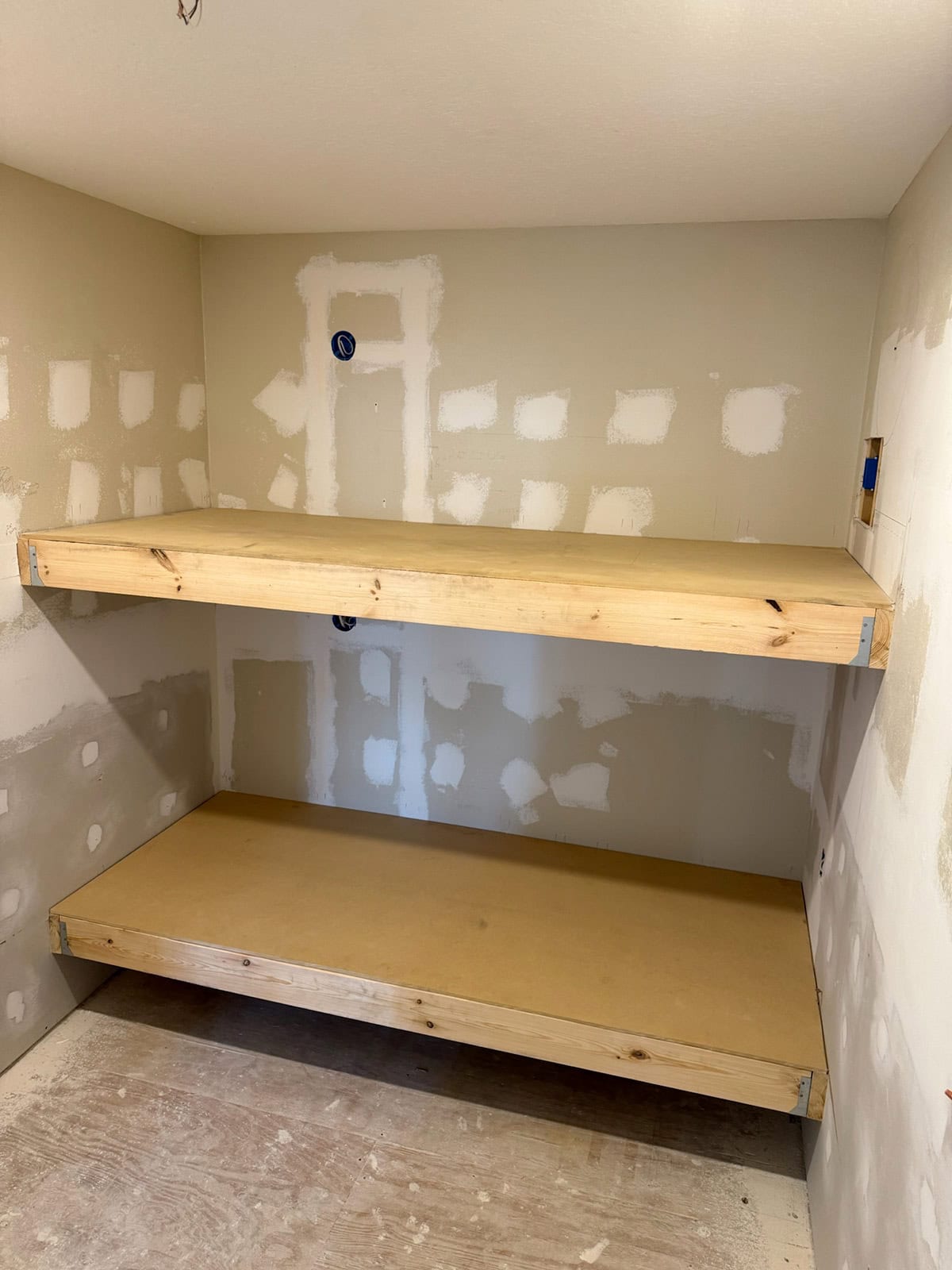 diy built-in bunk bed tutorial
