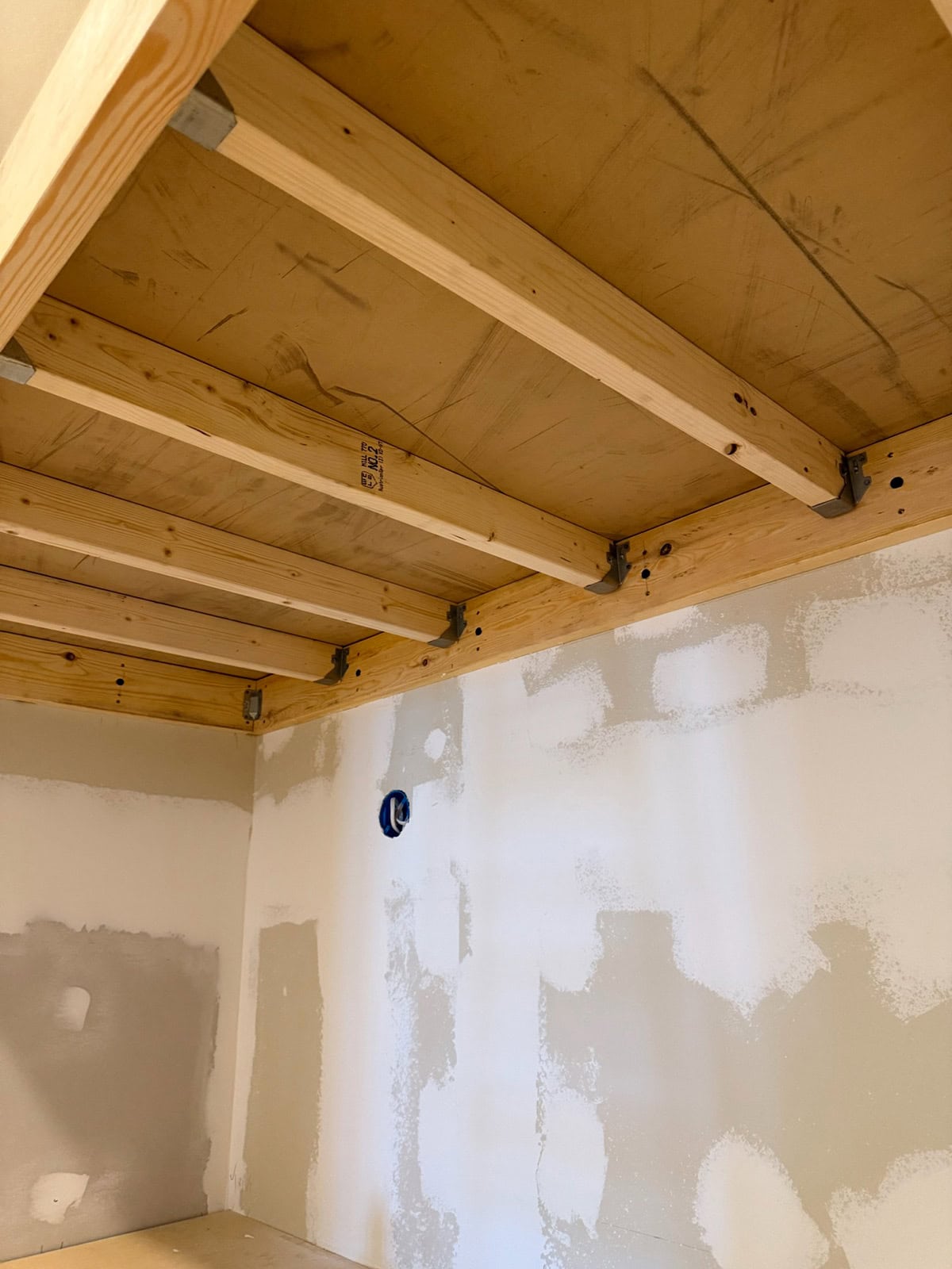 diy built-in bunk bed tutorial